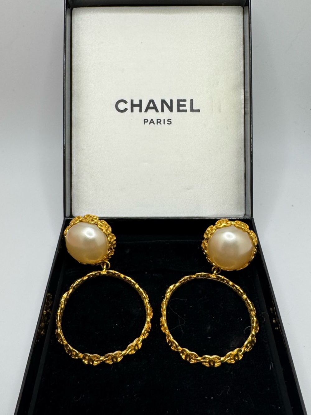 CHANEL VINTAGE Gold and Pearl Hoop Drop Earrings 🇫🇷